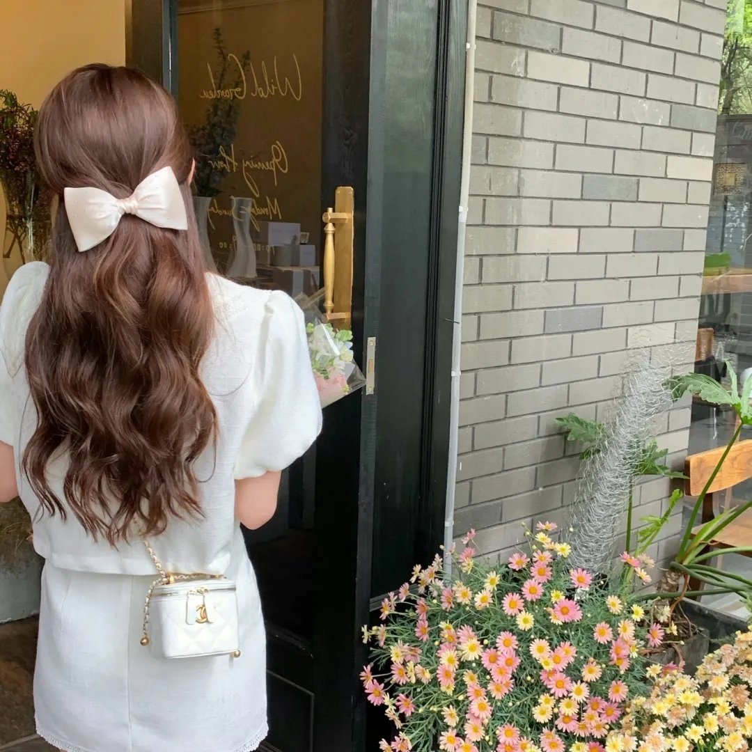 春闺泪痕封面